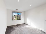 https://images.listonce.com.au/custom/160x/listings/18-hillside-crescent-blackburn-vic-3130/260/01748260_img_14.jpg?ndG7nxi4EEw
