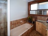 https://images.listonce.com.au/custom/160x/listings/18-hunter-street-moolap-vic-3224/626/01699626_img_07.jpg?FjlI4sjN548