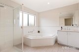 https://images.listonce.com.au/custom/160x/listings/18-huntingdale-court-rowville-vic-3178/381/01826381_img_13.jpg?p9Zxn7bCpFg