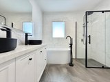 https://images.listonce.com.au/custom/160x/listings/18-ireland-avenue-doncaster-east-vic-3109/797/01772797_img_08.jpg?-NcQgonT08M