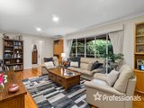 https://images.listonce.com.au/custom/160x/listings/18-kingswood-drive-chirnside-park-vic-3116/729/01525729_img_05.jpg?ec_epc94cp8