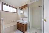 https://images.listonce.com.au/custom/160x/listings/18-kristen-close-glen-waverley-vic-3150/239/01630239_img_08.jpg?vBcvOPtnmi0