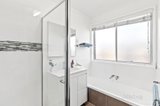 https://images.listonce.com.au/custom/160x/listings/18-lindsay-street-newcomb-vic-3219/460/01472460_img_10.jpg?Wtyz7S2zs6I