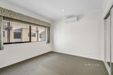 https://images.listonce.com.au/custom/160x/listings/18-lithgow-way-mooroolbark-vic-3138/246/01520246_img_07.jpg?5tvkmePM0cU