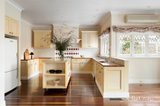 https://images.listonce.com.au/custom/160x/listings/18-logan-street-canterbury-vic-3126/358/01748358_img_07.jpg?UmFLx6jBRUQ
