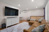 https://images.listonce.com.au/custom/160x/listings/18-lording-street-ferntree-gully-vic-3156/692/01561692_img_04.jpg?UPM_uE23H74