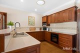 https://images.listonce.com.au/custom/160x/listings/18-macintyre-lane-yering-vic-3770/702/01885702_img_08.jpg?pS0WUrl-dMA