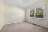 https://images.listonce.com.au/custom/160x/listings/18-maidstone-street-ringwood-vic-3134/892/01646892_img_05.jpg?UJPj3XPuLww