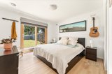 https://images.listonce.com.au/custom/160x/listings/18-mallard-court-chelsea-heights-vic-3196/454/01467454_img_06.jpg?L8ACcaFqAWo