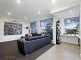 https://images.listonce.com.au/custom/160x/listings/18-mandrel-drive-williams-landing-vic-3027/453/01202453_img_03.jpg?eJXaU3tQ9_s