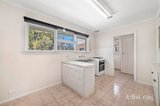 https://images.listonce.com.au/custom/160x/listings/18-marleigh-street-vermont-vic-3133/570/01983570_img_05.jpg?FkRFZGx8b-I