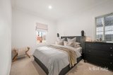 https://images.listonce.com.au/custom/160x/listings/18-mayfair-court-chirnside-park-vic-3116/959/01942959_img_10.jpg?sfw7ZhHLZqo