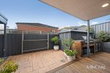 https://images.listonce.com.au/custom/160x/listings/18-mayfair-court-chirnside-park-vic-3116/959/01942959_img_17.jpg?9IUMpdqk5b0