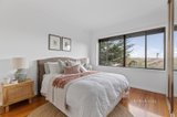 https://images.listonce.com.au/custom/160x/listings/18-mcauley-drive-rosanna-vic-3084/314/01718314_img_07.jpg?nie653B5NNY