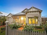 https://images.listonce.com.au/custom/160x/listings/18-mccauley-street-point-cook-vic-3030/293/01202293_img_01.jpg?BKR33NLSIkc