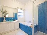 https://images.listonce.com.au/custom/160x/listings/18-mccauley-street-point-cook-vic-3030/293/01202293_img_07.jpg?BkI_wyUvLUg