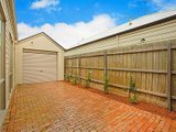 https://images.listonce.com.au/custom/160x/listings/18-mccauley-street-point-cook-vic-3030/293/01202293_img_14.jpg?agUiHAJ9RKI