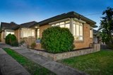 https://images.listonce.com.au/custom/160x/listings/18-mcconchie-avenue-kew-east-vic-3102/946/00544946_img_01.jpg?d0VhuKiY1eA