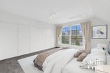 https://images.listonce.com.au/custom/160x/listings/18-merrion-place-kew-vic-3101/691/01680691_img_05.jpg?xqTGQQG3-Cs