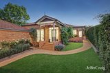 https://images.listonce.com.au/custom/160x/listings/18-middlefield-drive-blackburn-north-vic-3130/496/01830496_img_02.jpg?pAWFakRDdXE