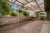 https://images.listonce.com.au/custom/160x/listings/18-mineral-and-radium-avenue-sailors-falls-vic-3461/181/01896181_img_11.jpg?elgOfgGK9V8