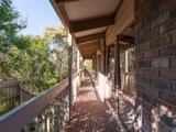 https://images.listonce.com.au/custom/160x/listings/18-miriam-drive-yarra-glen-vic-3775/171/01524171_img_16.jpg?XJvlSU3EJoM