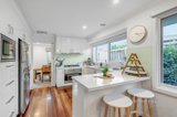 https://images.listonce.com.au/custom/160x/listings/18-mockridge-street-wantirna-south-vic-3152/000/01396000_img_06.jpg?WMYRRFOEcLo