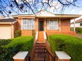 https://images.listonce.com.au/custom/160x/listings/18-orchard-crescent-mont-albert-north-vic-3129/899/01684899_img_01.jpg?EzIvrdh95AE