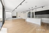 https://images.listonce.com.au/custom/160x/listings/18-orrong-cres-camberwell-vic-3124/498/01735498_img_04.jpg?IRacBRd8kTM