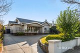 https://images.listonce.com.au/custom/160x/listings/18-orrong-cres-camberwell-vic-3124/498/01735498_img_10.jpg?46LdaiJSHJs