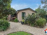 https://images.listonce.com.au/custom/160x/listings/18-poyner-avenue-lilydale-vic-3140/377/01526377_img_14.jpg?TpbgOxEmSZA