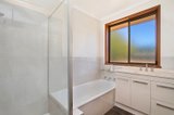 https://images.listonce.com.au/custom/160x/listings/18-rahills-road-trentham-vic-3458/381/00092381_img_04.jpg?d7xWXKwsnXI