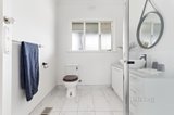 https://images.listonce.com.au/custom/160x/listings/18-randall-street-maribyrnong-vic-3032/139/01515139_img_08.jpg?lbO_yAik5hU