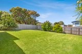 https://images.listonce.com.au/custom/160x/listings/18-raven-close-ocean-grove-vic-3226/250/01363250_img_14.jpg?DmEpIjUBRh4