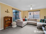 https://images.listonce.com.au/custom/160x/listings/18-regent-avenue-mooroolbark-vic-3138/336/01526336_img_06.jpg?Bmr2M_QCc2I