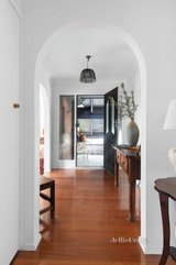 https://images.listonce.com.au/custom/160x/listings/18-ridge-road-greensborough-vic-3088/712/01474712_img_04.jpg?W5-OVr_cw74