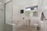 https://images.listonce.com.au/custom/160x/listings/18-rockaway-drive-viewbank-vic-3084/435/00848435_img_08.jpg?8k9iJRPaERQ