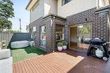 https://images.listonce.com.au/custom/160x/listings/18-rosshire-road-newport-vic-3015/013/01338013_img_12.jpg?Jcurq_AtA_E