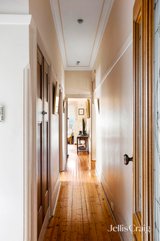 https://images.listonce.com.au/custom/160x/listings/18-rotherwood-road-ivanhoe-east-vic-3079/314/01742314_img_04.jpg?LmV8sJEF4mo