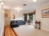 https://images.listonce.com.au/custom/160x/listings/18-rowan-street-croydon-vic-3136/052/01524052_img_03.jpg?o72MOzGVj-w