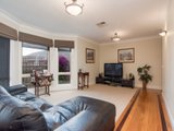 https://images.listonce.com.au/custom/160x/listings/18-rowan-street-croydon-vic-3136/052/01524052_img_04.jpg?hKHU6wlY25A