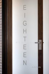 https://images.listonce.com.au/custom/160x/listings/18-sherwood-road-chirnside-park-vic-3116/062/01703062_img_02.jpg?MeICzaebSlc