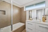 https://images.listonce.com.au/custom/160x/listings/18-sim-street-mount-waverley-vic-3149/638/01649638_img_09.jpg?2kSOD5K2Wck