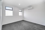 https://images.listonce.com.au/custom/160x/listings/18-simmons-court-chirnside-park-vic-3116/056/01520056_img_04.jpg?uHSw4zhXjdU