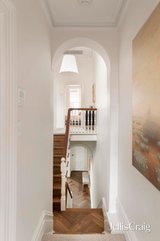 https://images.listonce.com.au/custom/160x/listings/18-simpson-street-east-melbourne-vic-3002/551/01810551_img_15.jpg?oqrq0deIO5c