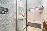 https://images.listonce.com.au/custom/160x/listings/18-simpson-street-mitcham-vic-3132/829/01818829_img_07.jpg?0LBlySYBL1I