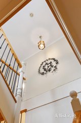 https://images.listonce.com.au/custom/160x/listings/18-somerset-court-blackburn-south-vic-3130/096/01927096_img_07.jpg?mM9kFl4hjUw