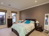 https://images.listonce.com.au/custom/160x/listings/18-st-james-park-rise-mooroolbark-vic-3138/225/01524225_img_07.jpg?L0r5r5DMldA