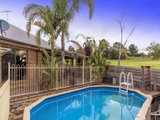 https://images.listonce.com.au/custom/160x/listings/18-st-james-park-rise-mooroolbark-vic-3138/225/01524225_img_16.jpg?NMIdzGq_cQo