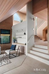 https://images.listonce.com.au/custom/160x/listings/18-summit-drive-bulleen-vic-3105/613/01818613_img_04.jpg?mBO1Abp1PkQ